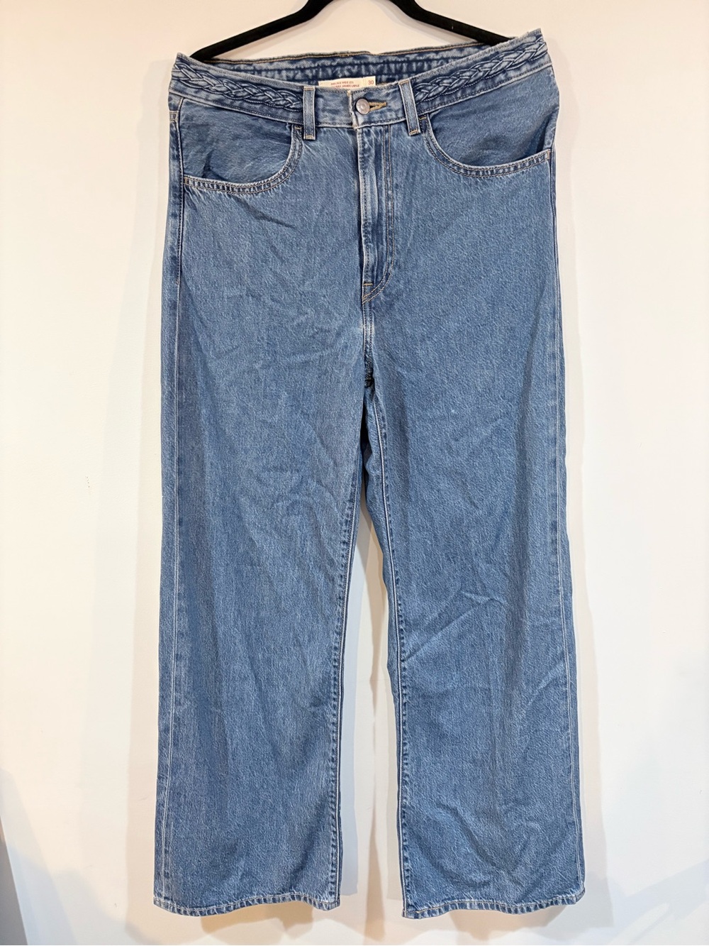 Levi’s Ribcage wide leg jeans size 30